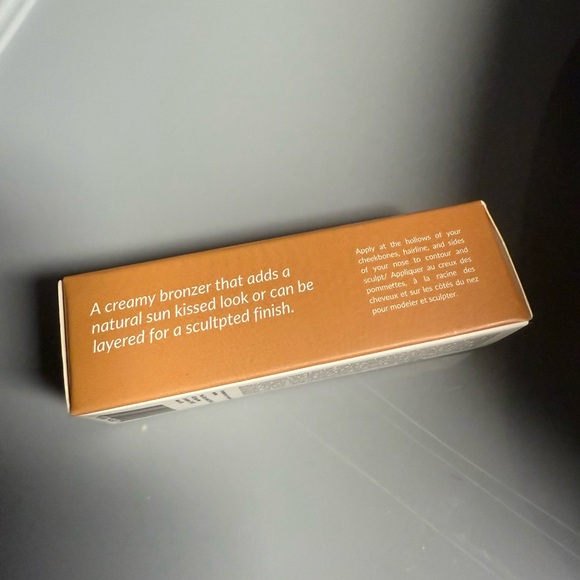 Mango People Bronzer in Chai - Picture 3 of 5